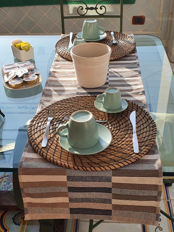 La Finestra Sul Mare Acomodação com café da manhã Ísquia Exterior foto